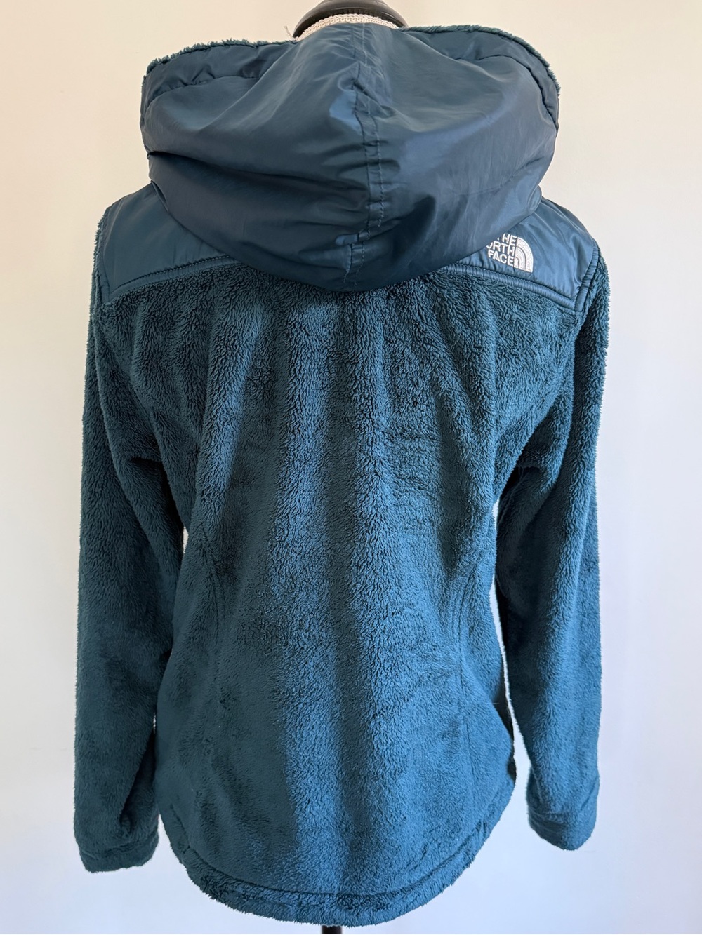 The North Face Women’s Teal Hooded Teddy Fleece Jacket - Picture 4 of 7